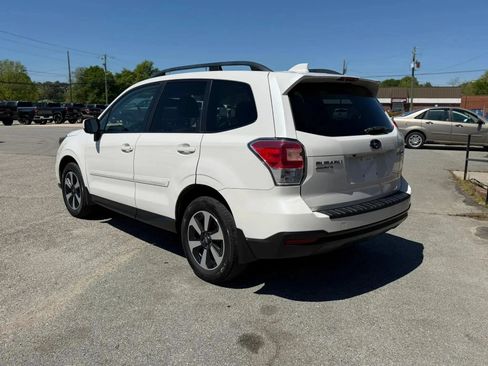 Used 2018 Subaru Forester 2.5i Premium AWD/4WD image 9