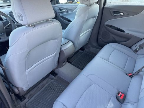 Used 2017 Chevrolet Malibu LS image 21