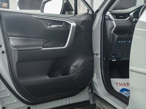 Certified 2022 Toyota RAV4 XLE Premium image 40