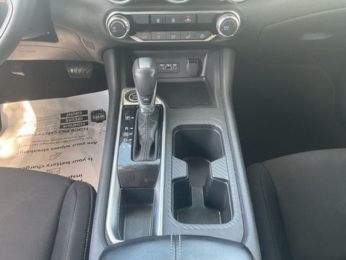 Used 2025 Nissan Sentra SV FWD image 15