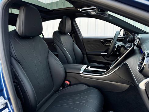 Used 2024 Mercedes-Benz C 36 AMG S image 46