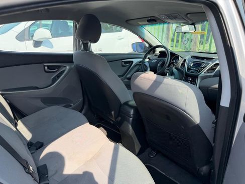 Used 2016 Hyundai Elantra SE FWD image 15