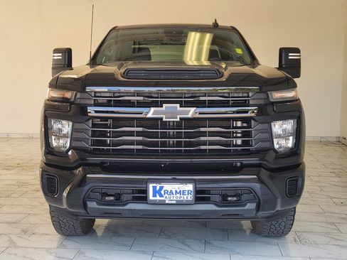Used 2024 Chevrolet Silverado 2500 Custom w/ Custom Value Package AWD/4WD image 2