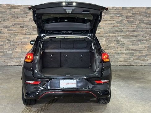 Used 2023 Buick Encore GX Select w/ Sport Touring Package image 8