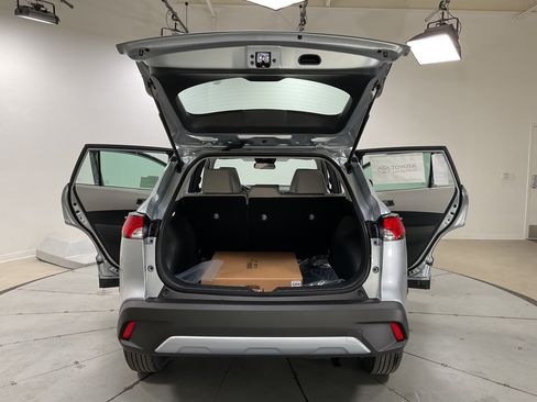 New 2025 Toyota Corolla Cross L image 17