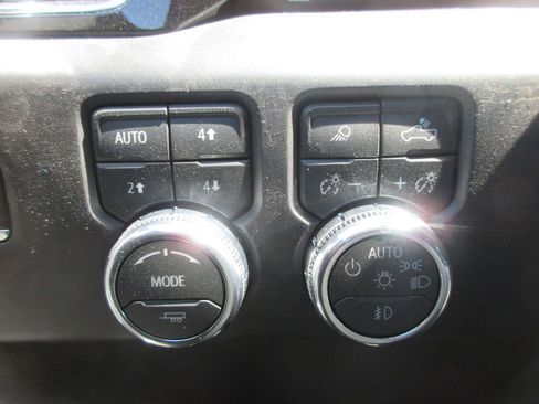 New 2026 GMC Sierra 1500 Denali AWD/4WD image 17