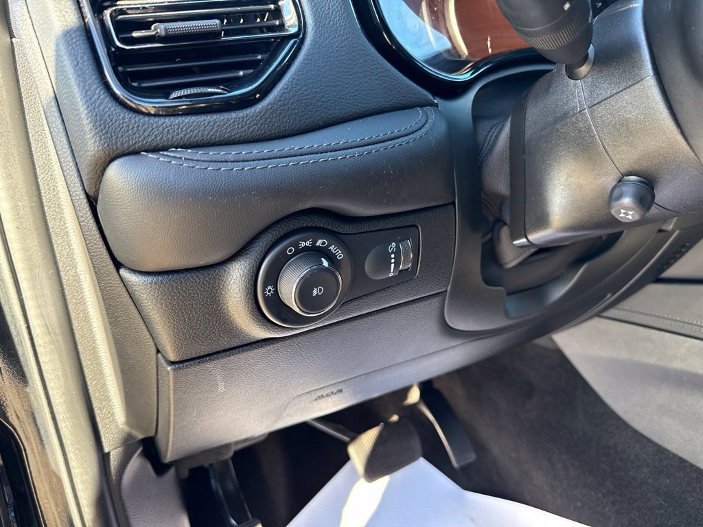 Used 2022 Dodge Durango GT AWD/4WD image 32