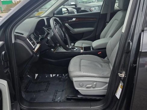 Used 2018 Audi Q5 2.0T Premium w/ Convenience Package AWD/4WD image 13