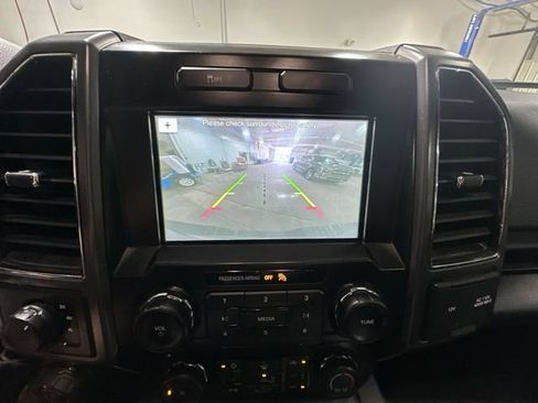 Used 2017 Ford F150 XLT w/ Equipment Group 302A Luxury AWD/4WD image 29