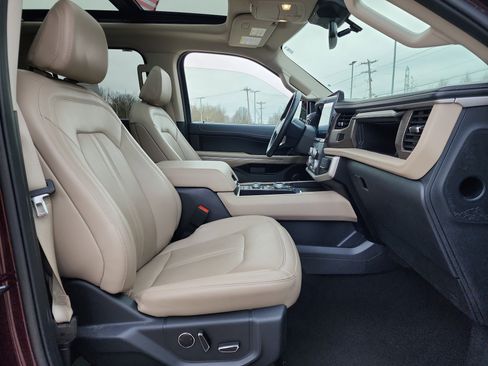 Used 2024 Ford Expedition Max Limited image 17
