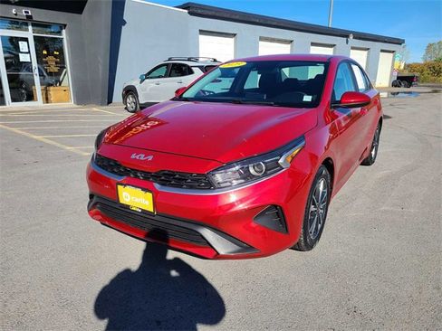 Used 2023 Kia Forte LXS image 1