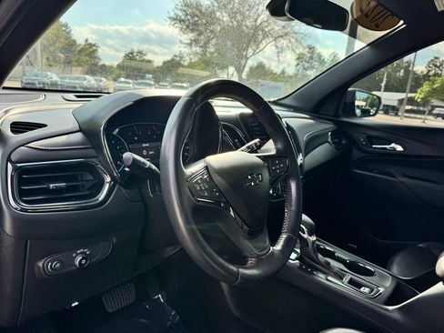 Used 2022 Chevrolet Equinox RS w/ RS Leather Package FWD image 33