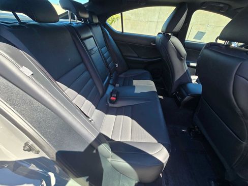 Used 2023 Lexus IS 350 F Sport RWD image 12