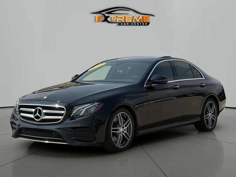 Used 2017 Mercedes-Benz E 300 4MATIC image 2