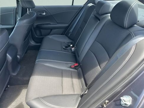 Used 2017 Honda Accord Sport image 12