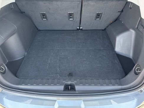 Used 2024 GMC Terrain SLE image 20