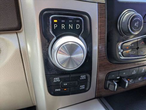 Used 2016 RAM 1500 Laramie w/ Convenience Group AWD/4WD image 12