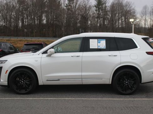 Used 2020 Cadillac XT6 Premium Luxury image 4