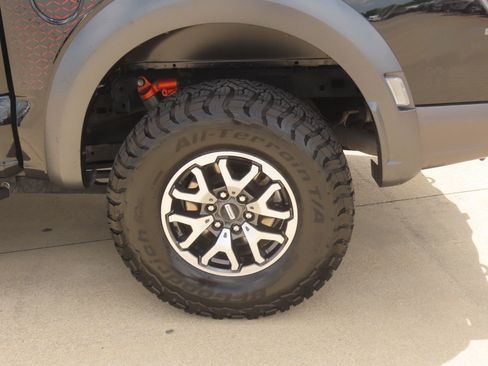 Used 2023 Ford F150 Raptor AWD/4WD image 17