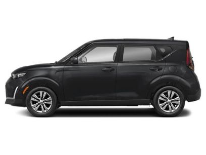 Used 2025 Kia Soul LX
