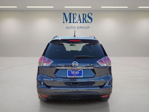 Used 2016 Nissan Rogue SL w/ SL Premium Package image 4