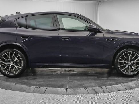 New 2026 Maserati Grecale Modena image 2