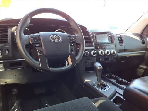 Used 2018 Toyota Sequoia TRD Sport AWD/4WD image 9