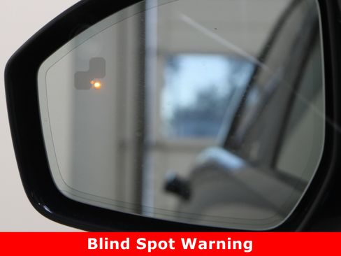 Used 2023 Land Rover Range Rover Evoque R-Dynamic S image 23