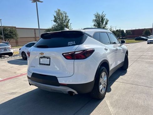 Used 2019 Chevrolet Blazer LT FWD image 3