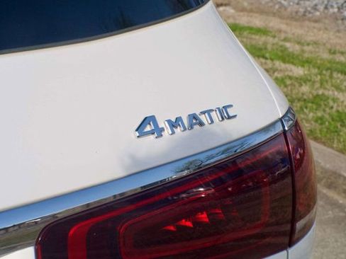 Used 2022 Mercedes-Benz GLS 450 4MATIC image 12