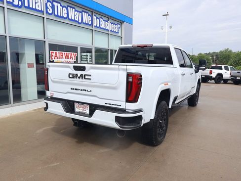 New 2026 GMC Sierra 3500 Denali Ultimate w/ LPO, Black Badging Package AWD/4WD image 3