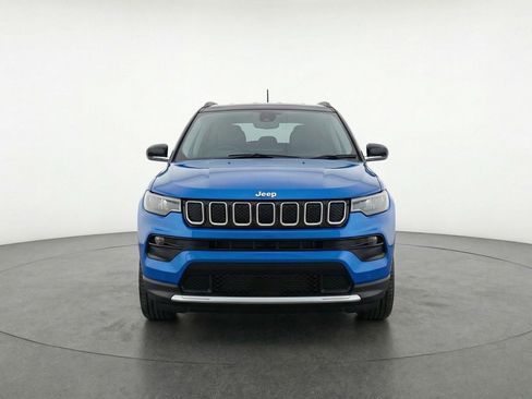 Used 2025 Jeep Compass Limited image 2