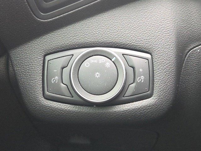 Used 2018 Ford C-MAX SE w/ Equipment Group 202A FWD image 26