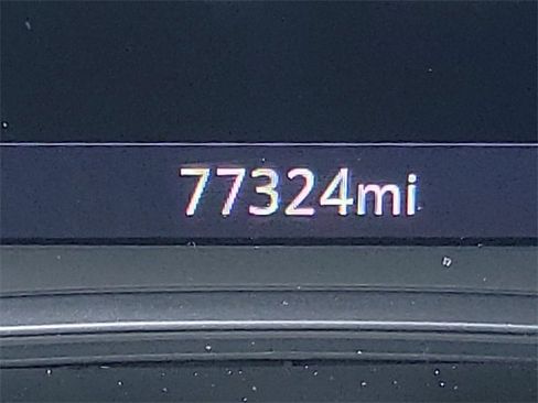 Used 2022 Chevrolet Traverse LT image 12