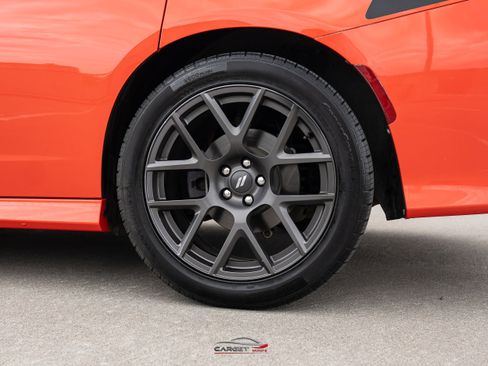 Used 2018 Dodge Charger R/T RWD image 12