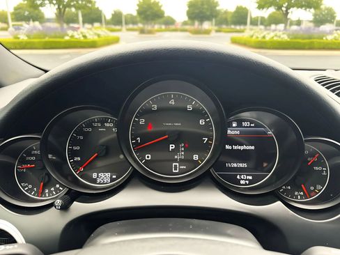 Used 2013 Porsche Cayenne Sport Utility 4D image 19