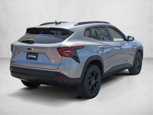 New 2026 Chevrolet Trax LT w/ Sunroof Package image 2