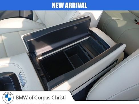 Used 2025 Mercedes-Benz GLE 450e 4MATIC image 23