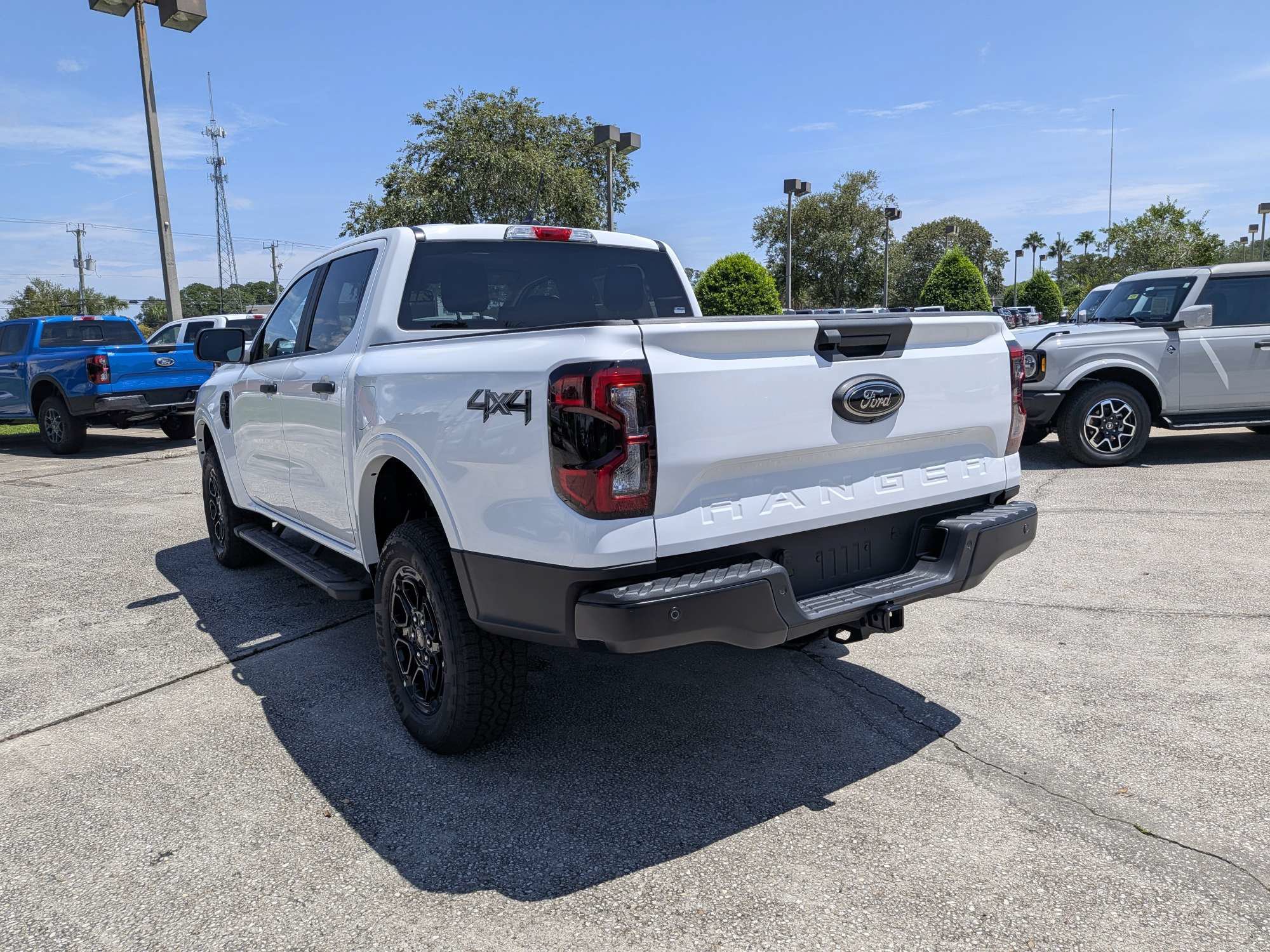New 2026 Ford Ranger XLT w/ Black Appearance Package AWD/4WD image 6
