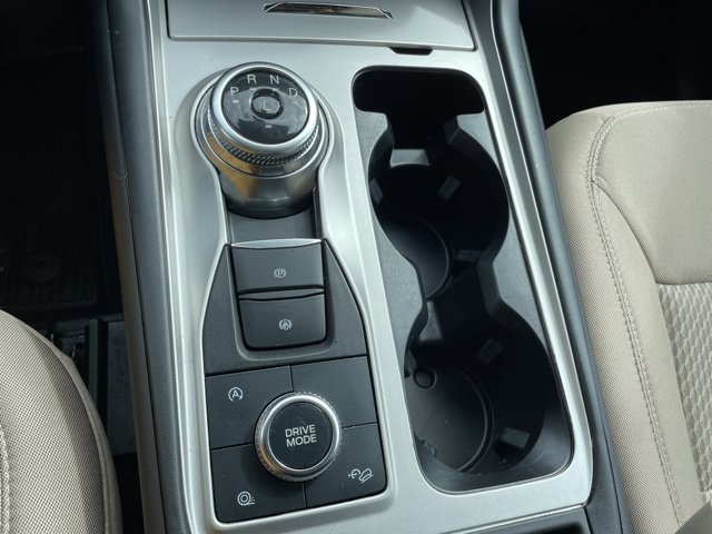 Used 2023 Ford Explorer XLT AWD/4WD image 45