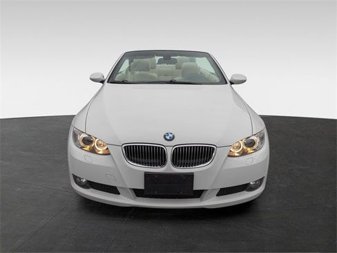 Used 2007 BMW 328i Convertible image 13