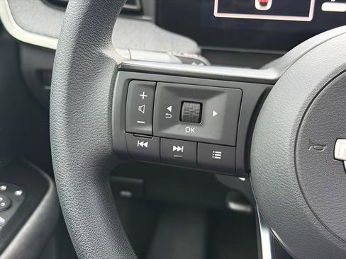 Certified 2025 Nissan Kicks SV image 24