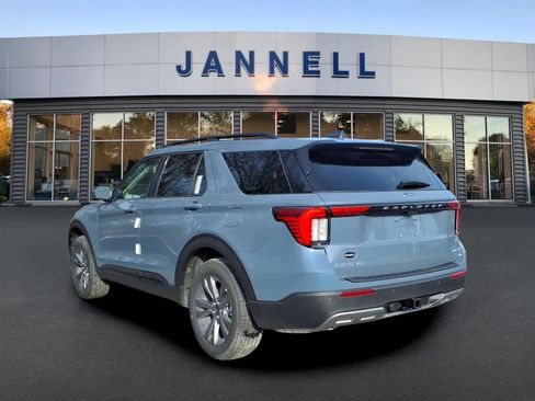 New 2026 Ford Explorer Active w/ Active Comfort Package AWD/4WD image 4
