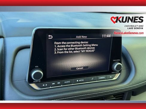 Used 2024 Nissan Rogue S FWD image 23