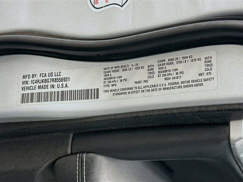 Used 2024 Jeep Grand Cherokee L Limited w/ Luxury Tech Group II image 12