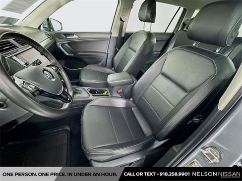 Used 2021 Volkswagen Tiguan SE image 20