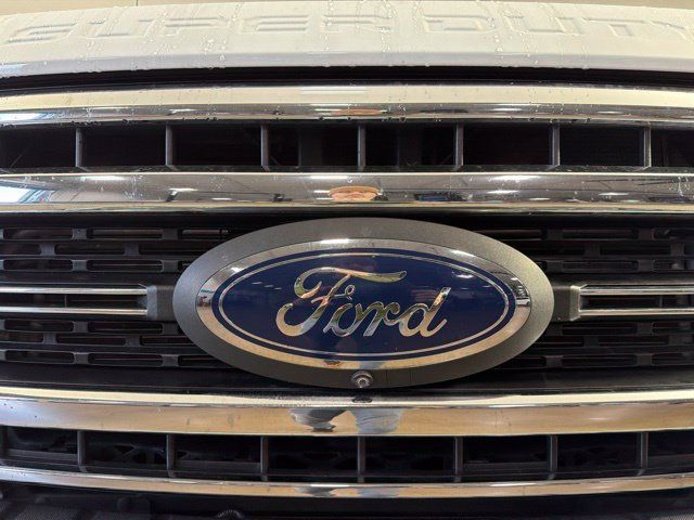 Certified 2022 Ford F250 Lariat w/ FX4 Off-Road Package AWD/4WD image 5