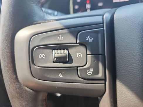Used 2025 GMC Sierra 2500 AT4X AWD/4WD image 28