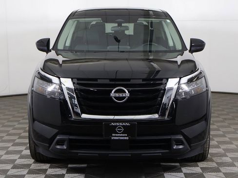 Used 2024 Nissan Pathfinder S image 9