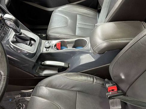 Used 2013 Ford Escape Titanium w/ Parking Technology Pkg AWD/4WD image 22